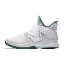 Load image into Gallery viewer, Men's Soldier XII EP Basketball Shoes