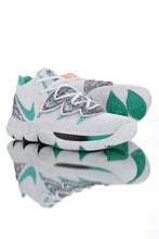 Load image into Gallery viewer, Men's Kyrie 5 Generation Basketball Shoes