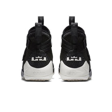 Load image into Gallery viewer, Men's Lebron Soldier 11 Basketball Shoes