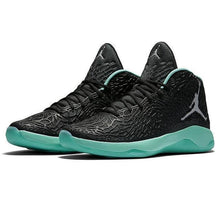 Load image into Gallery viewer, Men's Ultra Fly Butler Basketball Shoes