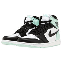 Load image into Gallery viewer, Men's Jordan 1 Retro High OG Basketball Shoes