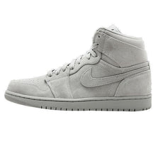 Load image into Gallery viewer, Men's Jordan 1 Retro High Suede Basketball Shoes