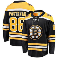 Load image into Gallery viewer, David Pastrnak Boston Bruins Player Swingman Jersey 2018/19